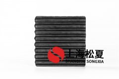 恒壓消防泵用多大硬度的橡膠隔震墊？